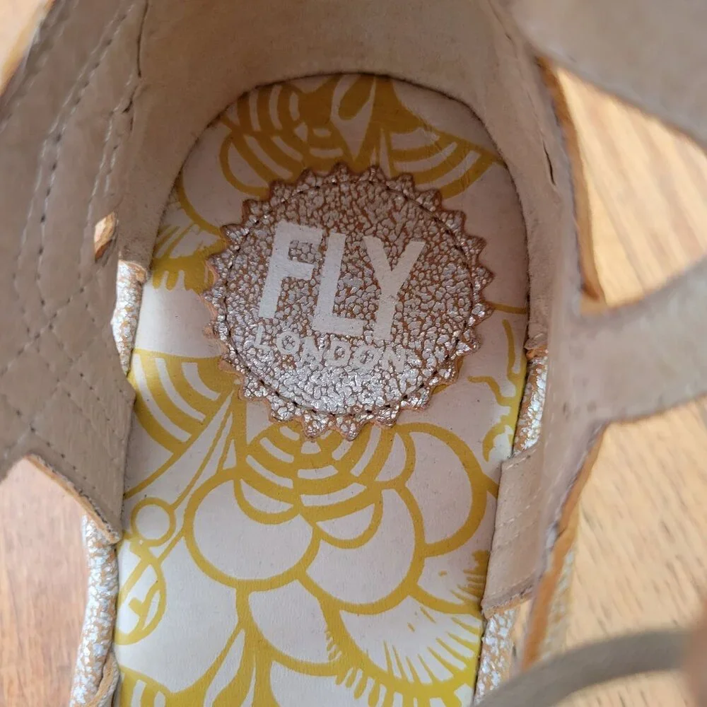 Fly London 40 YUKE Metallic Wedge Silver Gold‎ Glitter Sandals 9 9.5